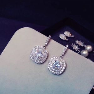 NWT Classic crystal wedding earrings